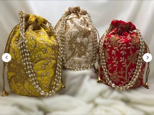 Embroidered Purse Potli <b>Bag</b>, Clutch Indian Wedding, Haldi Mehendi Sangeet Gift, Party <b>Bag</b>, Favor <b>Bag</b>, Cases, Make up Gift <b>Bag</b> - Product Image 2