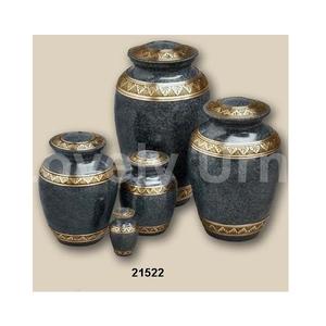 Urne en marbre de conception de feuille gravée noire et dorée pour cendres humaines Lot de 5 urnes - Product Image 1