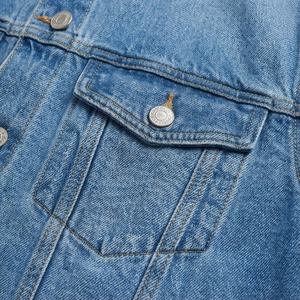 Veste en jean slim fit pour femme, couleur délavée personnalisée, tissu extensible, détails de couture élégants, vêtement décontracté tendance - Product Image 5