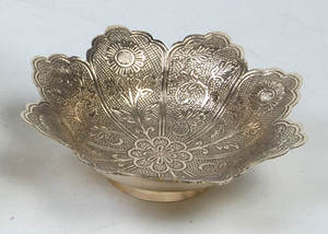 Bol de service en métal imprimé pour en-cas et desserts, style moderne, finition rouge, forme personnalisée, bol à fruits à prix abordable - Product Image 6