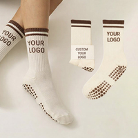 Chaussettes de Pilates antidérapantes en coton de qualité supérieure avec logo personnalisé, chaussettes de sport pour femmes, chaussettes de gym