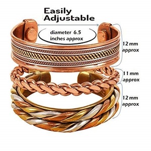 Pulsera de cobre de tamaño personalizado unisex, pulseras de cuentas clásicas hechas a mano, cruz cristiana en relieve de alambre pesado para fiestas de regalos - Product Image 4