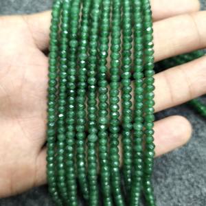 Collier en perles d'émeraude naturelle, perles rondes facettées de 4 mm, collier en perles d'émeraude verte, fermoir en argent sterling - Product Image 1