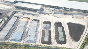 Fertilizante de estiércol de pollo orgánico para uso de plantas, acondicionador de suelo rico en humus en polvo, fabricante de calidad de exportación OEM - Product Image 3