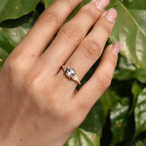 Bague de fiançailles solitaire en diamant taille rose ronde, bijou de mariage élégant et intemporel - Product Image 4