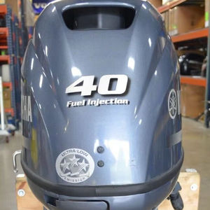 Motor fuera de borda Yamaha de 40 CV, 4 tiempos, 20 pulgadas, con control remoto, usado, año 2013 - Product Image 1