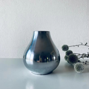 Modern aluminium flower <b>vase</b> for long stem flower display tabletop elegance and formal occasion floral design - Product Image 1