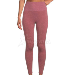 Leggings de yoga à taille élastique de qualité supérieure, design unique, fabriqués avec des matériaux légers de la meilleure qualité, en stock. - Product Image 4