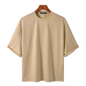 Precio al por mayor Pantalones cortos Camiseta Conjuntos de hombre para deportes Verano Streetwear Algodón Transpirable Color sólido 2 piezas Tallas grandes Conjuntos de hombre - Product Image 5