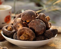 Patatas fritas de hongos shiitake fabricadas en Malasia, 50GM, aperitivos saludables a base de plantas naturales, sin grasas trans fritas al vacío, no saladas
