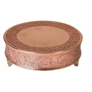 Magnifique présentoir à gâteaux rond à 3 niveaux avec finition en os incrusté brillant pour les fonctions royales et les réceptions. - Product Image 4