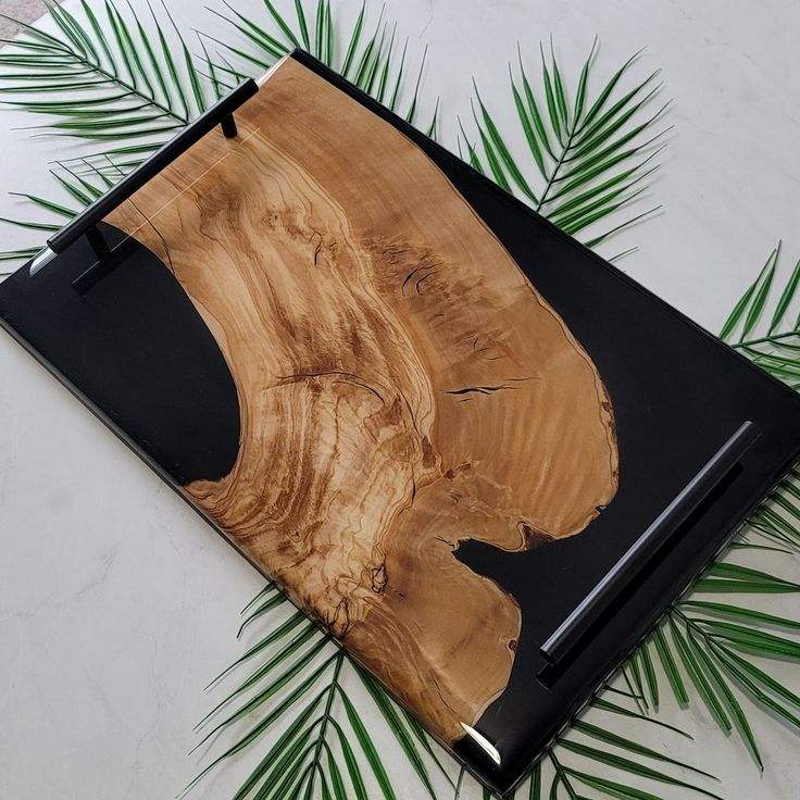 ไม้ธรรมชาติ + สีเรซินหลากสี