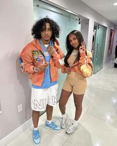 2025 Proveedores de ropa de Pakistán Sudadera con capucha y conjunto corto de algodón Conjuntos de moda para mujer Precio razonable Servicio OEM - Product Image 3