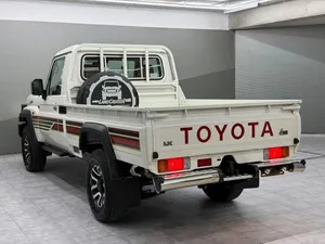 2025 LAND CRUZER 79 70 Series Restyling 2 LOW Mileage Sound Engine R18 Tyre Automatic Transmission <b>Panoramic</b> Sunroof LED Headl - Product Image 5