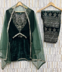 Costume pantalon avec dupatta en velours brodé de sequins, style designer, tendance de la saison - Product Image 5