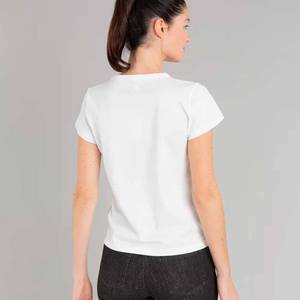 Vente en gros, conception personnalisée, T-Shirts imprimés de couleur unie sur le côté de la poitrine, Logo personnalisé, t-shirt respirant, coupe régulière - Product Image 2