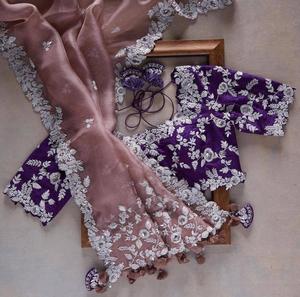 Kanchipuram Chemisier en soie non cousu avec bordure large Jari Work et Dori Dori Cotton Daily Wear Textile Garment Trending Saree - Product Image 4