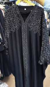 Ropa islámica tradicional de mujer modesta y elegante, hermosa ropa de fiesta, estilo Abaya, accesorio de Dubái incluido para musulmanes modestos - Product Image 2