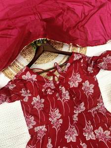 Exquisito Conjunto de Top Votikal Bordado para Mujer, Pantalón de Chanderi PV y Dupatta de Chinon, Perfecto para Ocasiones Especiales y Festividades - Product Image 5