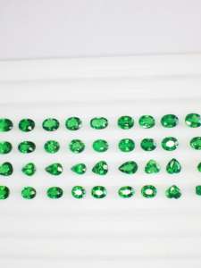 หิน tsworite ธรรมชาติขนาด5*4มม. คุณภาพ AAA ความแวววาวและความคมชัดสูงสีเขียวสดใสและเหมาะสำหรับการทำเครื่องประดับ - Product Image 3