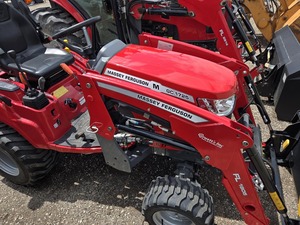 สภาพดีเยี่ยม รถแทรกเตอร์ Massey Ferguson GC1725M ปี 2021 ใช้งานเพียง 101 ชั่วโมง ระบบขับเคลื่อนสี่ล้อแบบไฮโดรสแตติก - Product Image 3