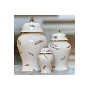 แจกันขิงเซรามิกตกแต่งบ้านสไตล์นอร์ดิกแจกันสีขาวและสีทองสำหรับงานแต่งงานโรงแรม - Product Image 1