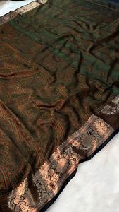 Nuevo Lanzamiento: Sari Banarasi de Seda Pashmina con Tejido Zari, Pallu Rico y Borde Banarasi, Tradicional para Fiestas, para Todas las Temporadas - Product Image 3