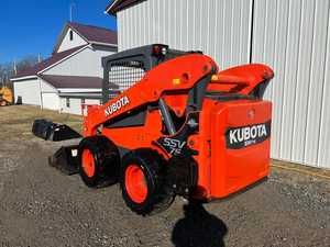 Chargeuse compacte hydraulique Kubota SSV75 avec godet - Product Image 4
