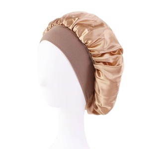 Vente en gros de bonnet en satin Sigma Gamma Rho avec impression numérique brodée en 3D, bonnet de sommeil réversible à double couche à large bande réglable - Product Image 1