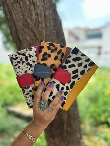 Bolso de Mano de Mujer, Hecho a Mano, Elegante, de Cuero Reciclado con Estampado Animal, Color Arcoíris, Multiusos, Tarjetero, Monedero - Product Image 2