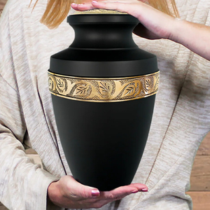 Urne à cendres personnalisée pour adultes Pot de crémation en métal de qualité grossiste de fournitures funéraires de qualité exporté en Inde - Product Image 2