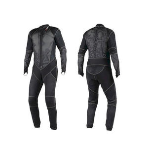 Traje Interior de Motociclismo DAINESE D-CORE AERO, Transpirable, para Verano, con Pantalones, Ropa Deportiva Estampada - Product Image 1