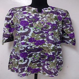 Kurti court droit pour l'été, imprimé paisley et fleurs rouges, avec manches 3/4 - Product Image 2