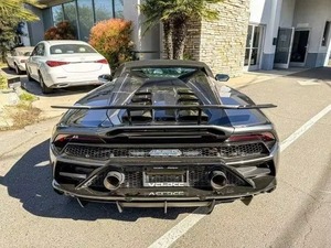 Lamborghini Huracan Evo Spyder 2020 certifiée, propre et en bon état - Product Image 3