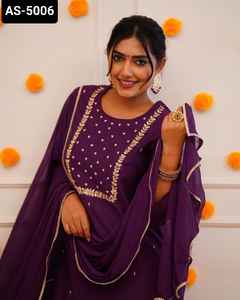 New Indian Ethnic Wear Rayon Slub avec belle broderie avec rayonne Slub Pent et Chinon avec dentelle Bordure Dupatta Set - Product Image 3