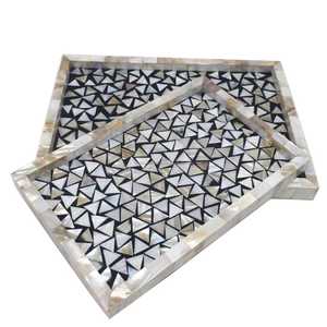 Bandeja Artesanal con Incrustaciones de Resina y Delicados Diseños Florales, Vajilla Moderna de Lujo para Cocina, Ideal para Regalos de Eid y Ramadán - Product Image 3