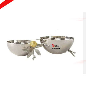 Ensemble de 2 bols de forme ronde avec finition argentée de qualité supérieure avec motif de feuilles pour restaurant et bar d'hôtel - Product Image 1