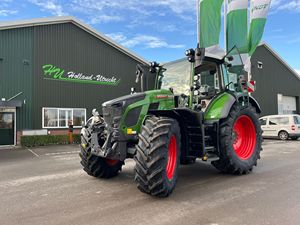 Tracteur Fendt 720 VARIO 4x4 2023 - Agriculture intelligente avec moteur de 209 CV, pompe et boîte de vitesses à transmission par engrenages, à vendre - Product Image 4