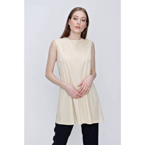 Tunique sans manches en mousseline de soie beige - Product Image 3