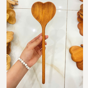 El arte de cocinar con cucharas de madera: Estas cucharas simples protegen sus utensilios de cocina y hacen una elección sostenible para todos - Product Image 1