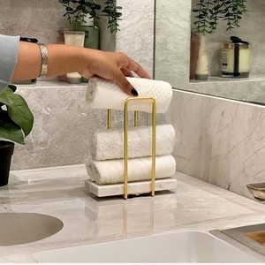 Porte-serviettes élégant en marbre et métal avec touche moderne de style autoportante et attrait décoratif pour la maison - Product Image 4