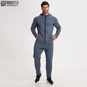 Conjunto de chándal de invierno de dos piezas personalizado sólido para hombre transpirable 100% algodón ajuste holgado cintura elástica ropa de calle informal camiseta - Product Image 2