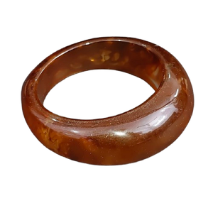 Brazalete de Resina con Patrón de Concha de Tortuga en Ámbar Oscuro Premium con Acabado Brillante – Brazalete Ancho de Inspiración Vintage para Mujer - Product Image 1