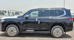 Toyota LandCruiser LC300 VXR 2025, 3.5L V6 bi-turbo essence, boîte automatique, transmission intégrale, intérieur cuir foncé, taille des pneus R20 - Product Image 4