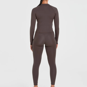 ชุดออกกำลังกายโยคะคุณภาพส่งออก ขายดี กางเกงเลกกิ้งและเสื้อแจ็คเก็ตมีซิป สไตล์สตรีท ชุดเลกกิ้งรัดรูป ชุดออกกำลังกาย - Product Image 2