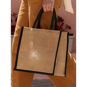 Sac fourre-tout midi en jute naturel durable et paniers en jonc de mer pour un merchandising écoresponsable - Product Image 3