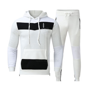 Elegante Slim Fit Hombres Chándal Uso al aire libre Hombres Chándal Hecho en Pakistán Hombres Chándal para venta en línea - Product Image 1