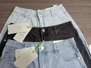 Shorts Bermuda de Verano Personalizados, Transpirables, de Secado Rápido, con Cierre de Cremallera y Botones, Casuales, de Lona, Ajustados, hasta la Rodilla, Desgarrados, para Mujer - Product Image 5