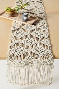 Elégant tapis de table en macramé fait main décor bohème en coton tissé parfait pour la table basse de la salle à manger ou le style de la cuisine - Product Image 4
