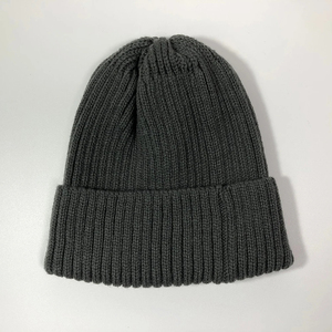 ODM, Gorros de Punto Grises Lisos con Puño, Diseño Moderno y Personalizado con Logotipo, Color Sólido, para Adultos, Acrílicos, Cálidos para Invierno, Deportivos - Product Image 5
